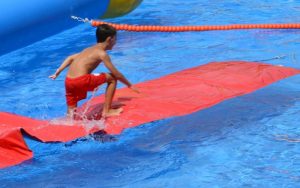 Alquiler hinchables acuáticos en Valencia